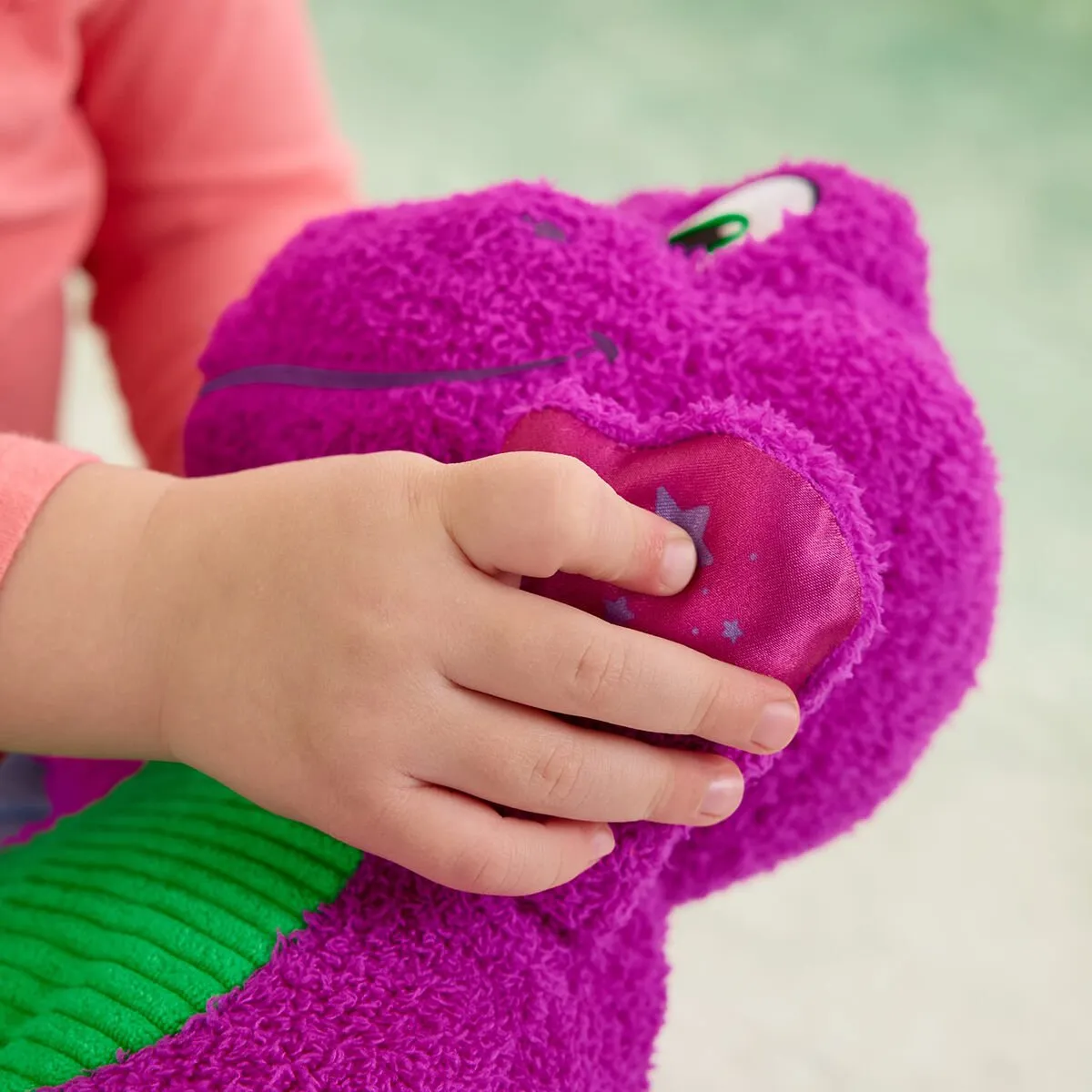 Fisher-Price Kalp Yapan Barney Pelüş Oyuncağı — görsel 4