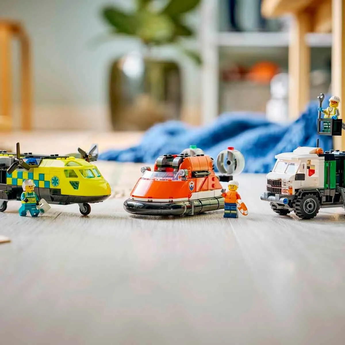 Lego City Uçak, Servis Kamyonu ve Hoverkraft 990 parça +7 yaş — görsel 5