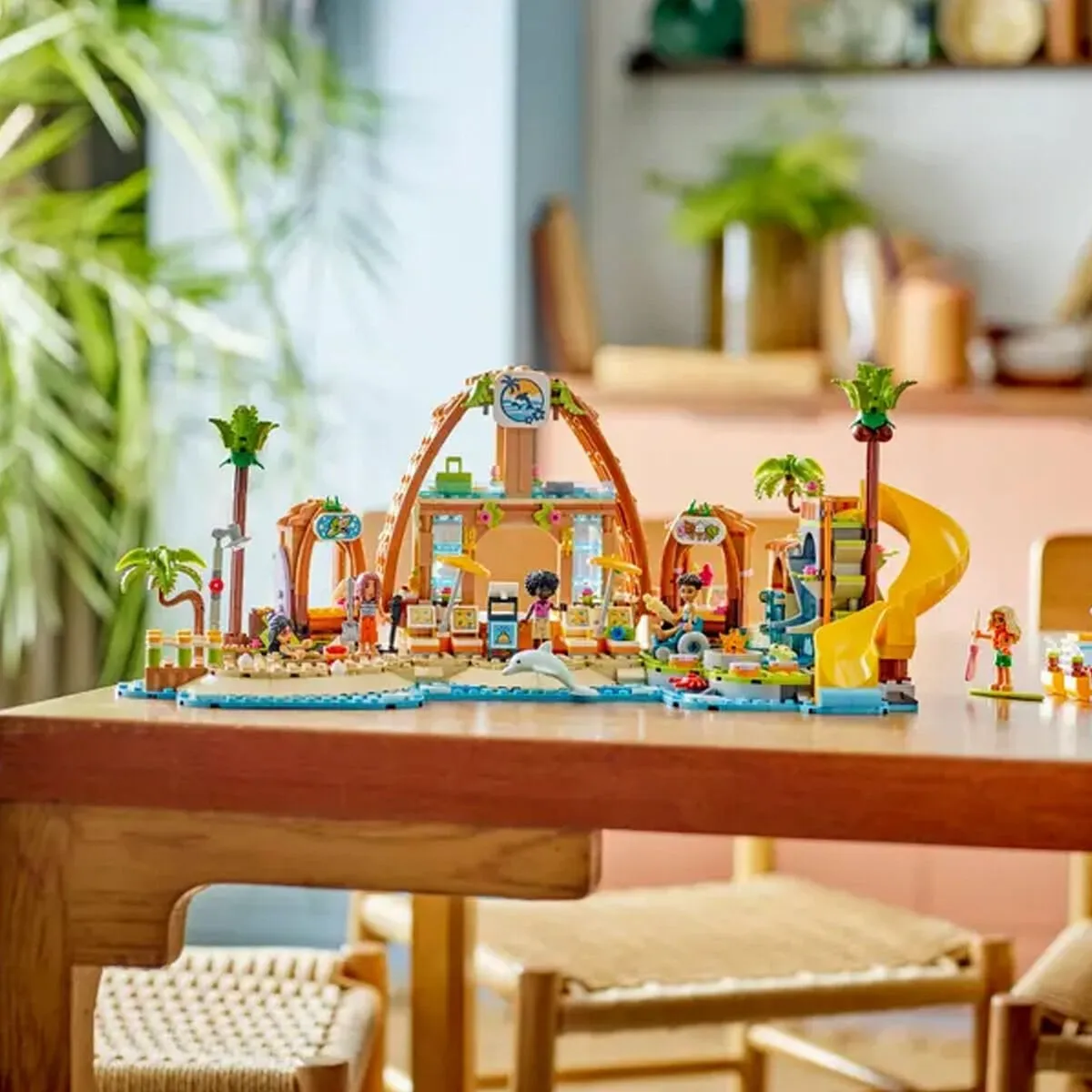 Lego Friends Tatil Köyü 1140 parça +8 yaş — görsel 4