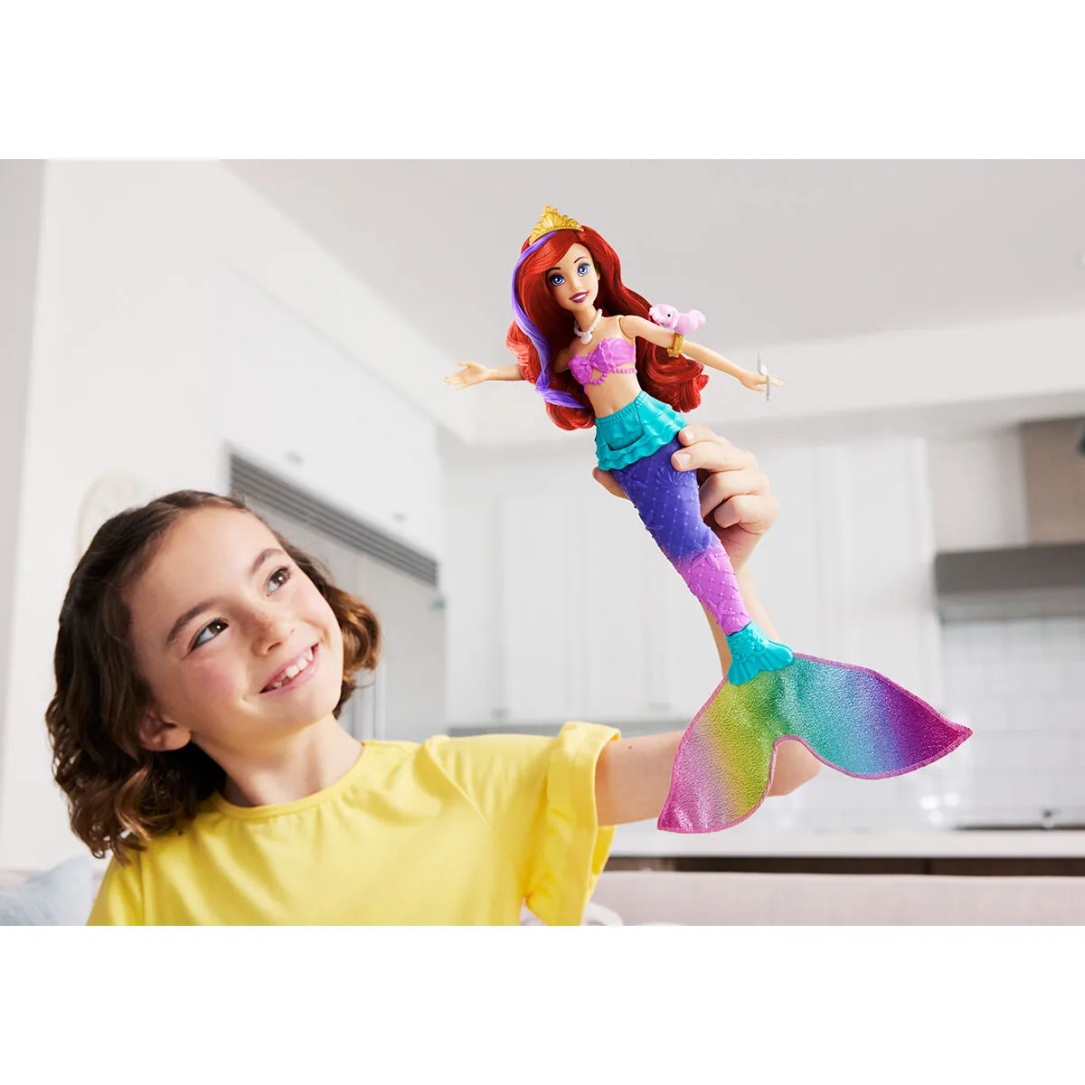 Disney Prensesi Ariel Yüzen ve Renk Değiştiren Küçük Deniz Kızı — görsel 6