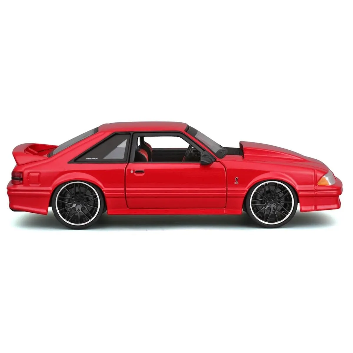 1:24 1993 Ford Mustang SVT Cobra Model Araba — görsel 3
